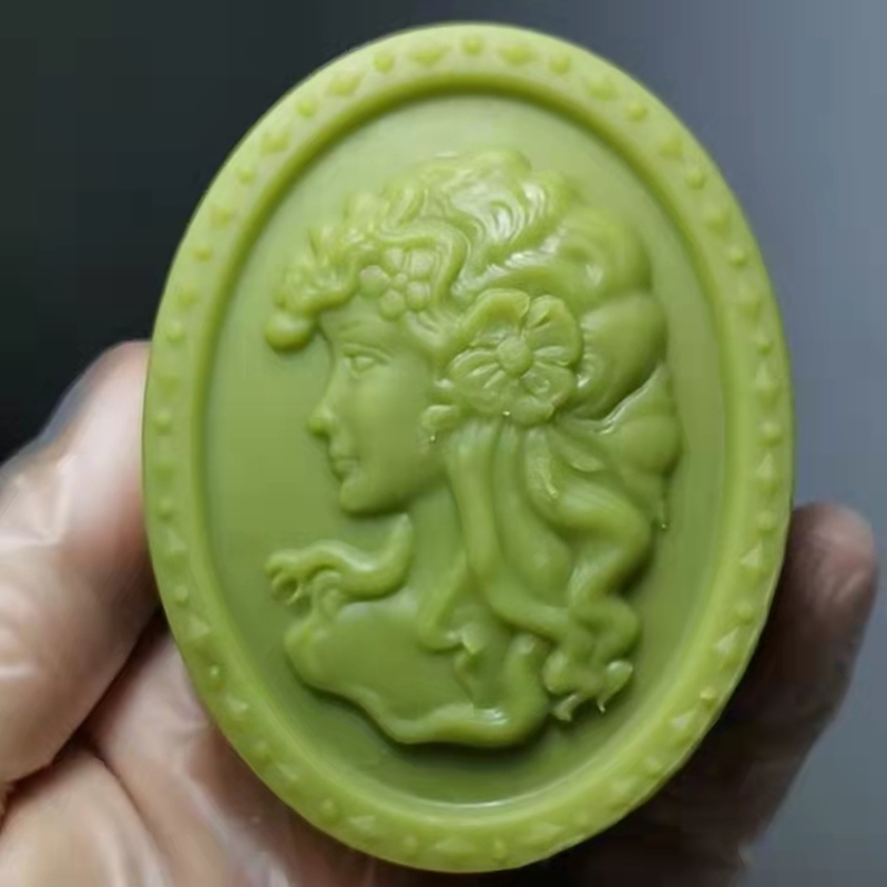 Soap Making Scents - Moule naren silicone Queen Regina, moule